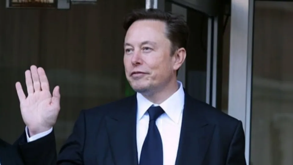 Elon Musk convida Moraes após embate: "Vamos debater isso abertamente"